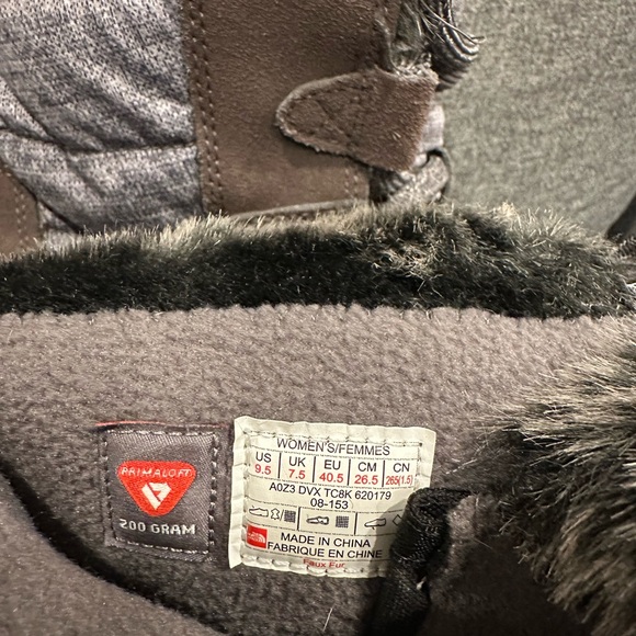 THE NORTH FACE NUPTSE PURNA BOOT WOMEN'S.
Brand New size Us 9.5 - Picture 3 of 4